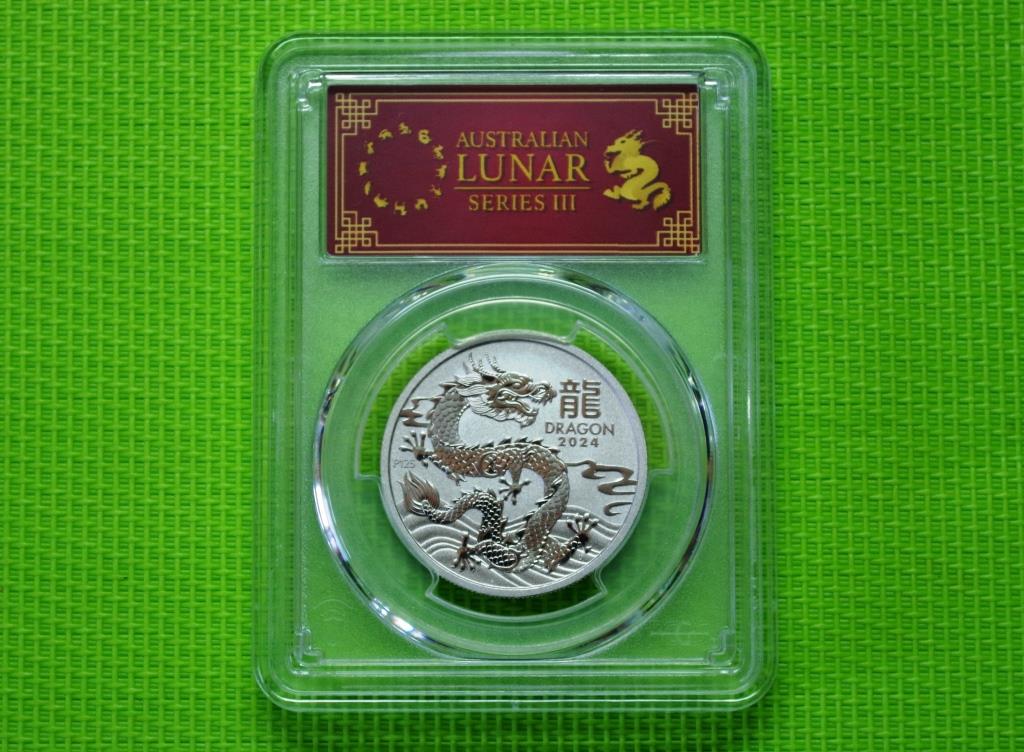картинка Австралия 100 долларов 2024 год Дракона Лунар3 Платина. Грейд PCGS MS70 от магазина Одежда+