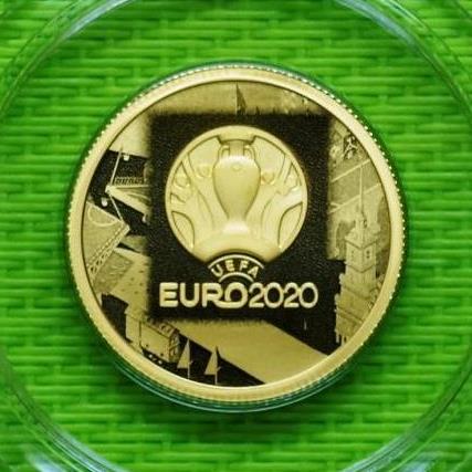 картинка 50 рублей 2020 г. Кубок UEFA золото от магазина Одежда+