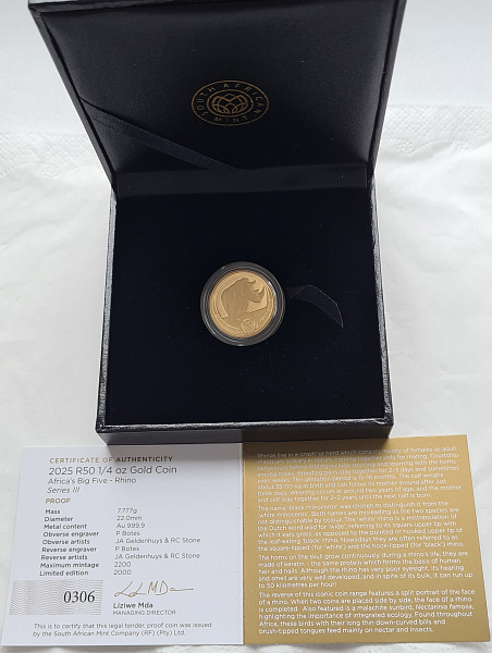 картинка ЮАР. 50 Рандов 2025г. Золото. 7.777 г*0.9999 0.25 oz. Большая Пятерка! Носорог! Коробка, Сертификат! от магазина Одежда+ 3