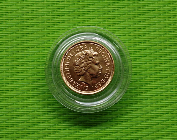 картинка Полсоверена Великобритания 2005 год. Редкая. от магазина Одежда+ 2