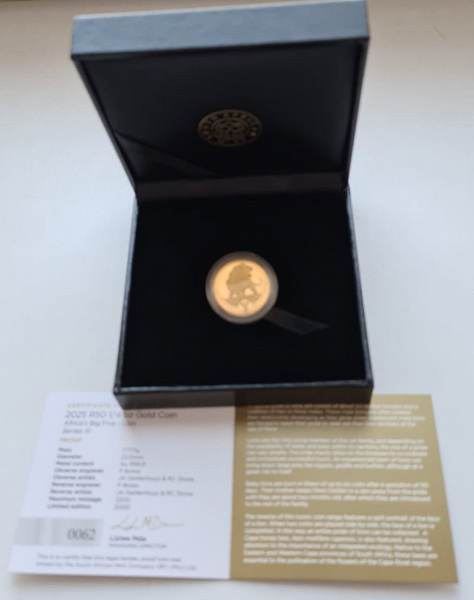 картинка ЮАР. 50 Рандов 2025 г. Золото. 7.777 г*0.9999 0.25 oz. Большая Пятерка! Лев! Коробка, Сертификат! от магазина Одежда+ 3