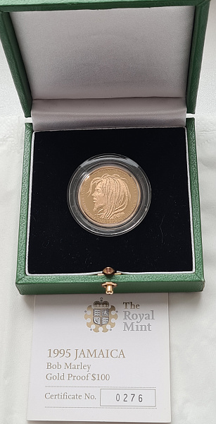 картинка Ямайка. 100 Долларов 1995г. Золото 15.98 г*0.9167 0.471 oz. Боб Марли! Оригинальная Коробка, Сертификат! от магазина Одежда+ 3